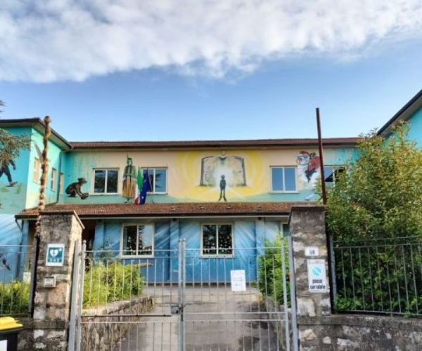 Primi piatti espressi alla mensa della scuola di Orentano