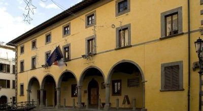 palazzo comunale, municipio, comune di castelfranco 